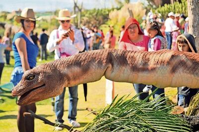 Dinosaurios en Parque Bicentenario 