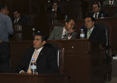 Regresan 5 iniciativas de ley