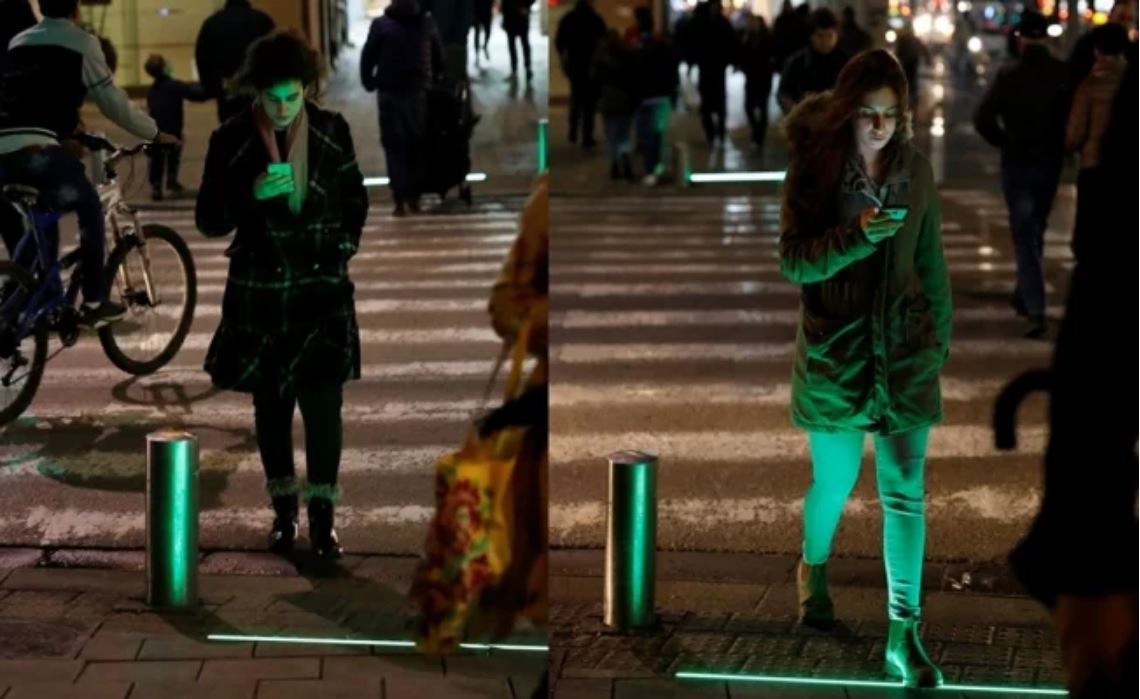 Israel instala "semáforo zombie" para adictos al celular