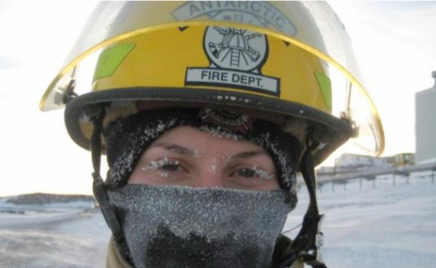Antártica: cómo es y cómo funciona McMurdo, una estación de bomberos del continente helado