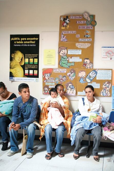 ‘Consultorios se deben desligar de farmacias’