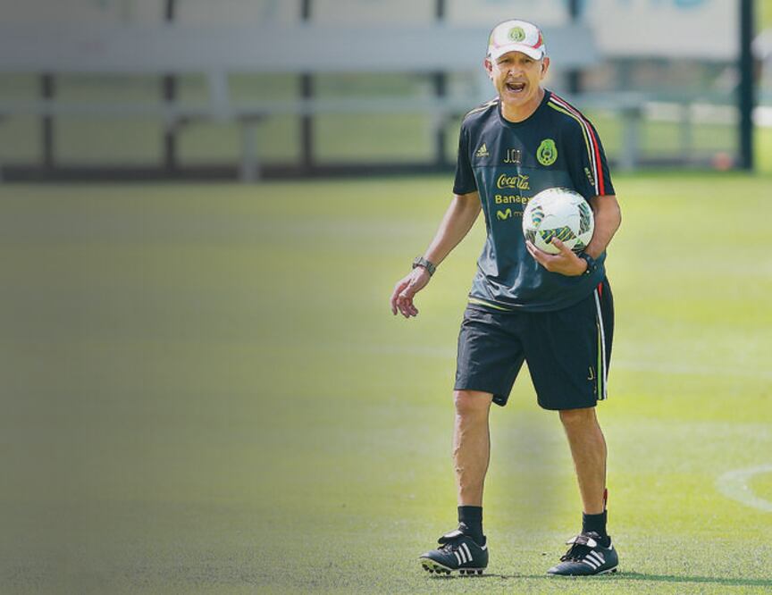 El técnico nacional tiene presupuestado, de llegar a Rusia, llevar a 13 “europeos”. FOTO: JAM MEDIA