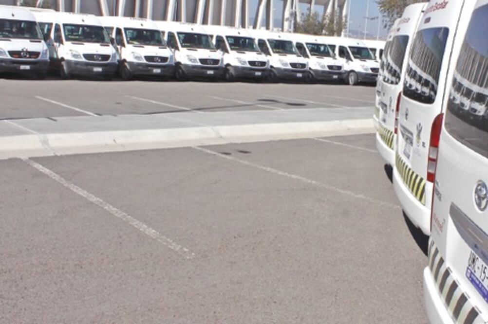 Amplían recurso estatal para transporte escolar a 100 mdp