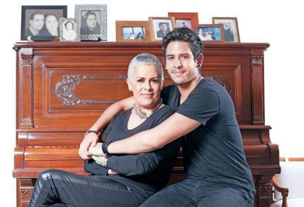 Eugenia, mamá León y soltera