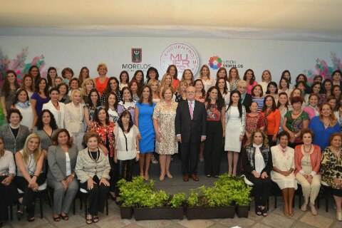 Participa Sandra Albarrán en el Encuentro Mujeres