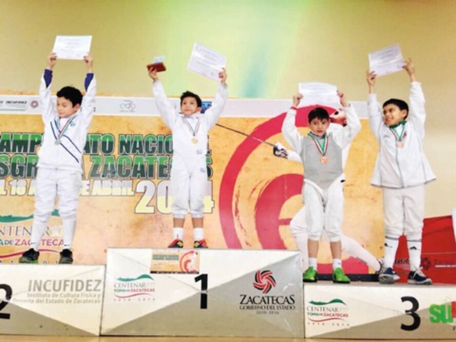 Cosechan medallas en el Nacional de Esgrima