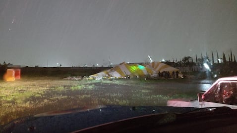 Lluvia se lleva carpa en Querétaro; no hay lesionados
