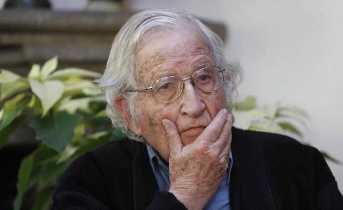 Chomsky: TLCAN, orientado a afectar la agricultura mexicana