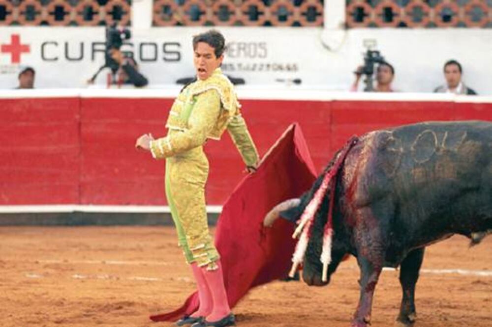 “El Payo” y Silveti salen en hombros