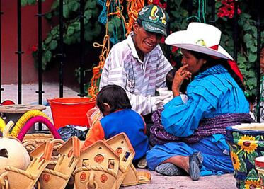 Se manifiestan artesanos de Amealco
