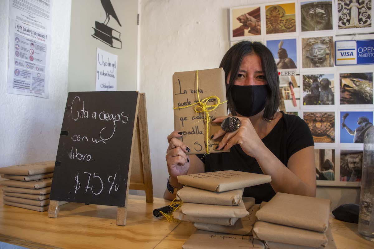 Así es la cita a ciegas con un libro en Querétaro