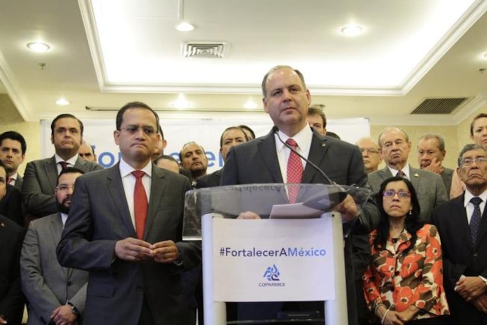 Gustavo de Hoyos, presidente de Coparmex, entregó a Hacienda una lista de 10 modificaciones al esquema fiscal (CORTESÍA)