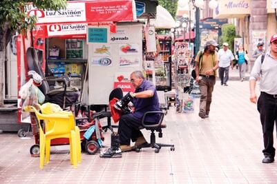 San Juan instala botones de alarma