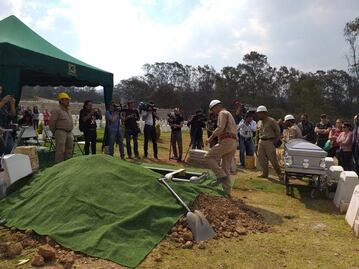 Despiden a Armando Vega Gil