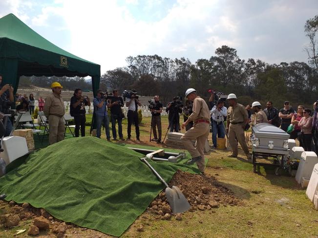 Despiden a Armando Vega Gil