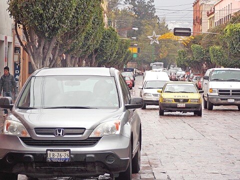 Planean aventones para burócratas