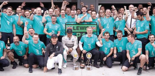 Mercedes y su gran jolgorio