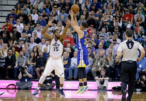 Los Warriors se llevan un gran susto vs. Jazz