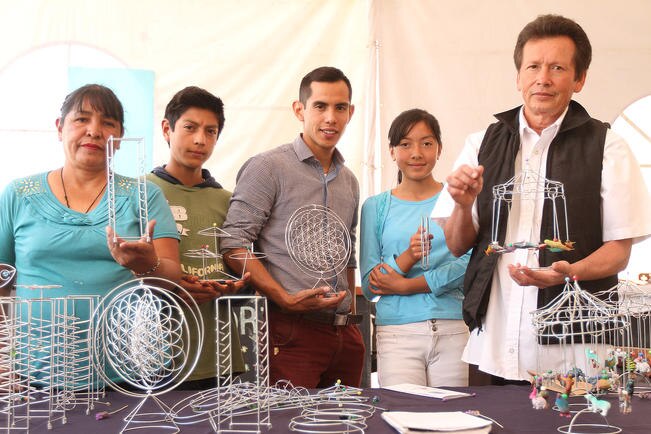 Alamjues. Piezas didácticas de alambre