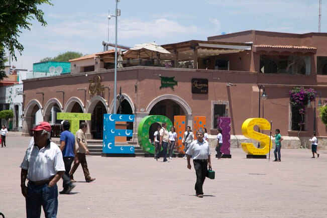 Instalarán señalética en sitios emblema de Tequisquiapan