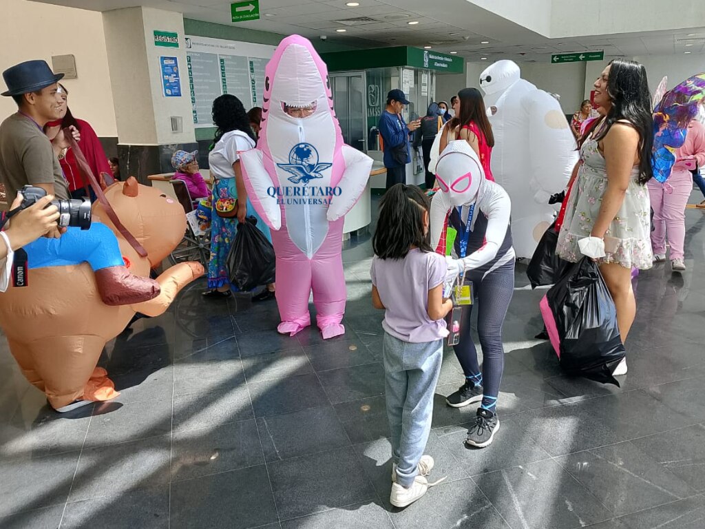 Estudiantes de la UAQ y voluntarias del IMSS llevan alegría a las infancias del Hospital General Regional número 2