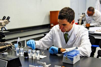 Reconoce Salud que hay déficit de medicinas 