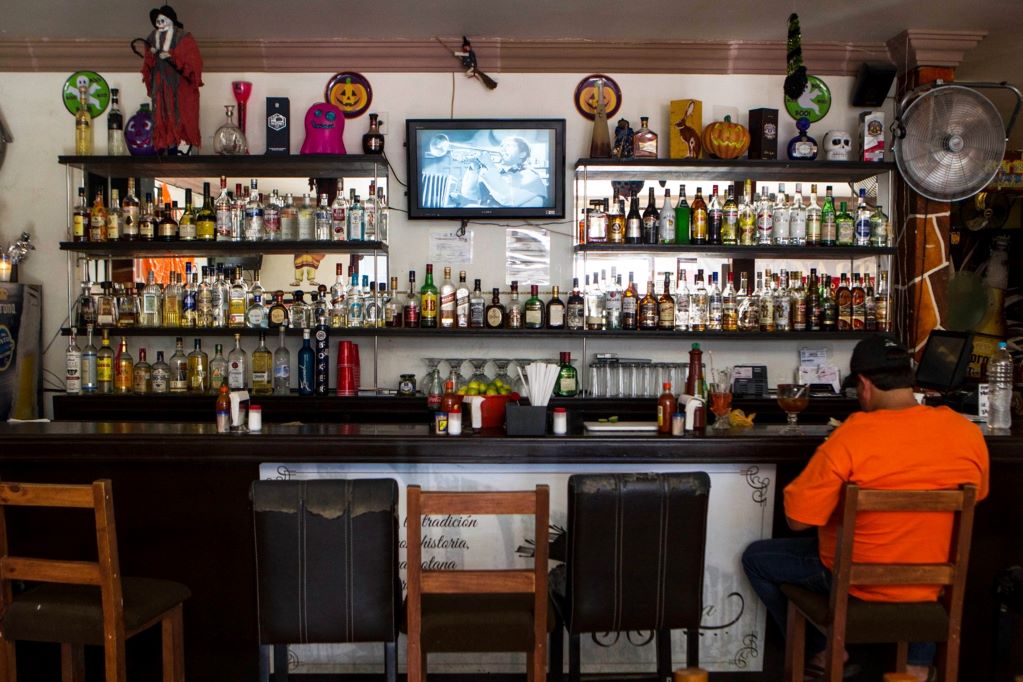 Aumentan los negocios que venden alcohol en Querétaro