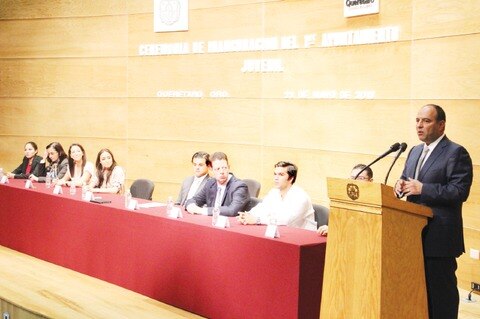 Inauguran Primer Ayuntamiento Juvenil