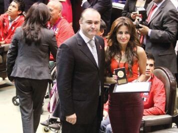 Medallistas quitan el rigor a diputados