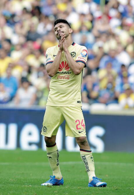 Comen ‘pollito’ en el Azteca