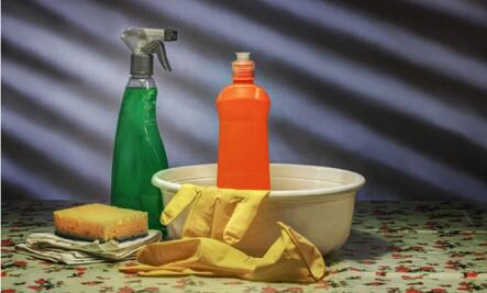 Lysol pide no consumir desinfectantes, ante propuesta de Trump contra Coronavirus