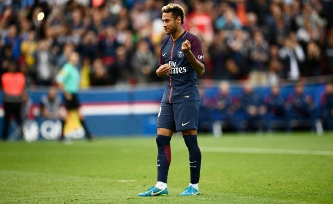 Neymar, de 25 años, ha sido la contratación más cara de la historia del futbol (Foto: AFP)