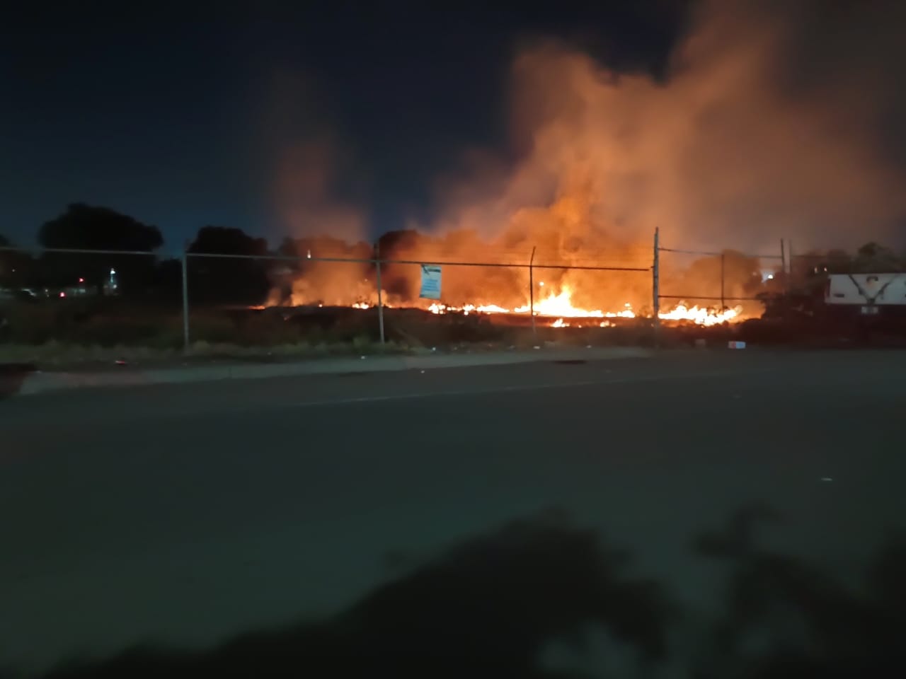 Con 56 reportes de incendios, Bomberos de Querétaro reciben el Año Nuevo