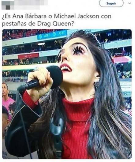 Ana Bárbara "cruzazulea" en final de Liga MX