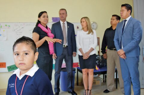 Llama Mario Calzada a promover educación