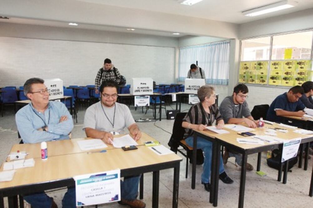 PAN ganaría en SJR: encuesta