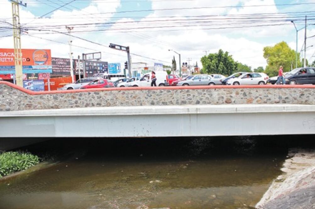 Busca la capital evitar demolición de puente