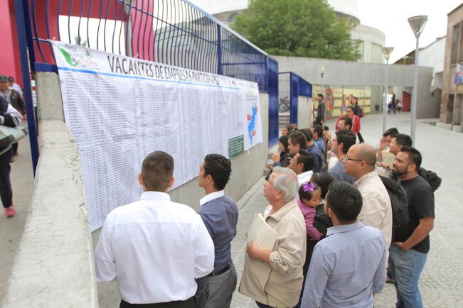 Vinculan a repatriados con empresas para darles trabajo