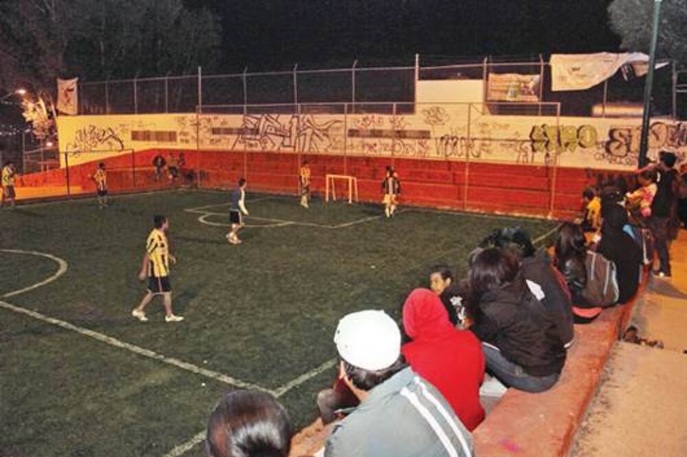 Vecinos defienden al barrio