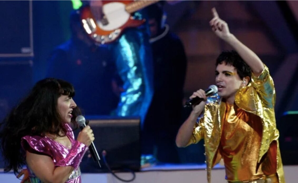 Asaltan y apuñalan al bajista del grupo Miranda! en Chile