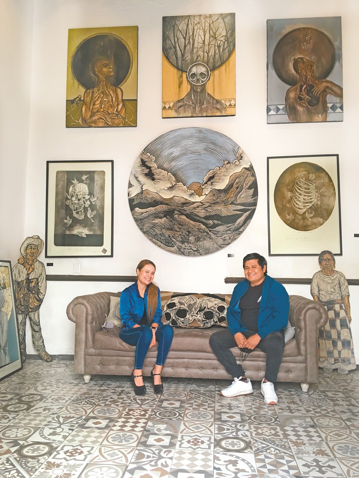 Víctor López abre su galería personal