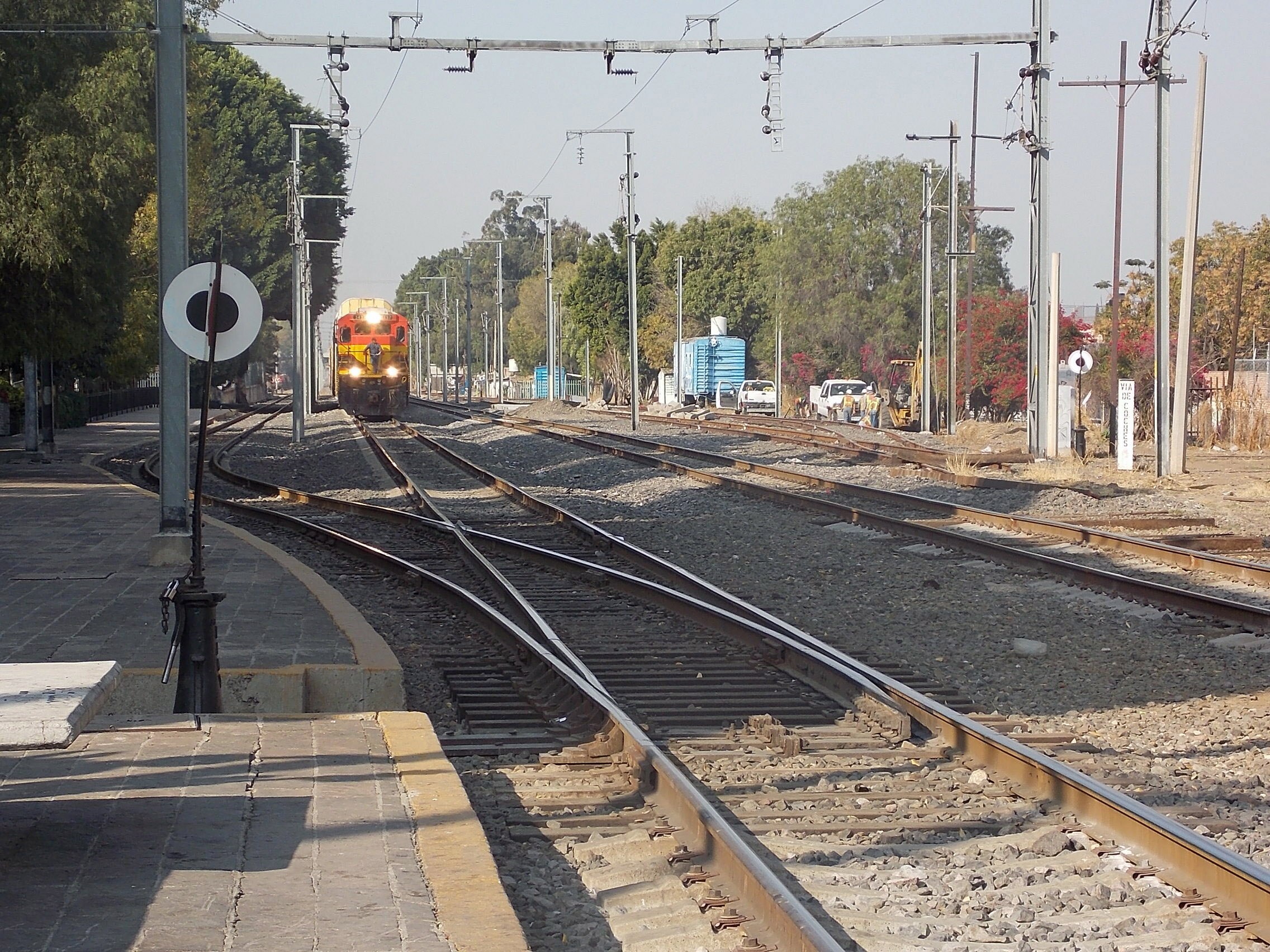 AMLO asegura que no podría costear tren Méx-Qro