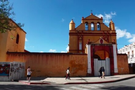 Catedral de San Cristóbal, dos años sitiada