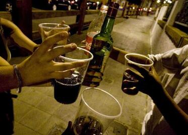 Consumen alcohol en primaria de SJR