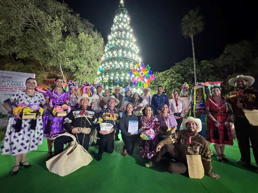 Cómicos de la Legua llevó a la Sierra Gorda su pastorela. Foto: Facebook Secretaría de Extensión y Cultura Universitaria UAQ