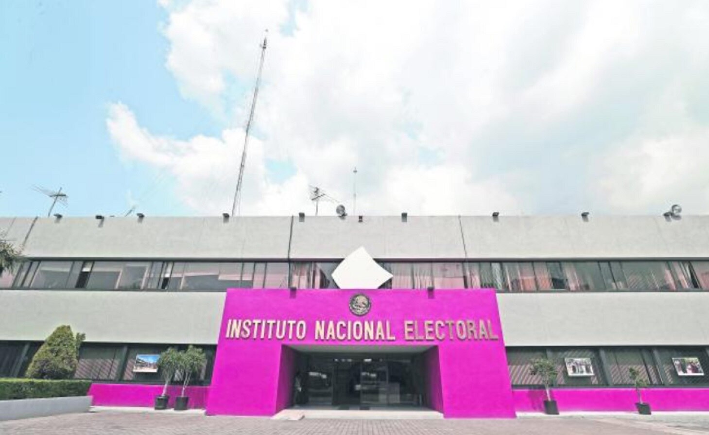 Designa INE a interventores para liquidación del PES y Nueva Alianza