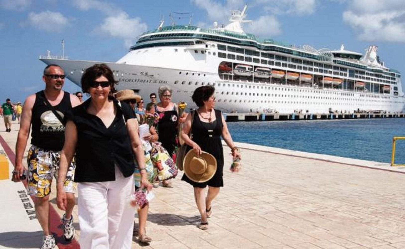 Cozumel no representa ningún riesgo para turistas: Sedetur
