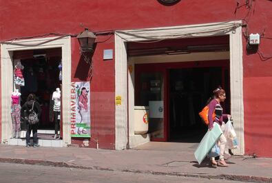 Recuperados, 5 mil empleos en el Centro Histórico