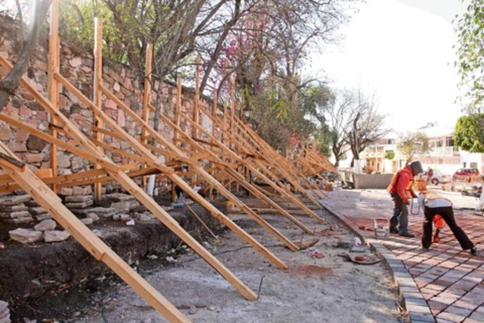 Alistan plan para reconstruir muro de ex convento La Cruz