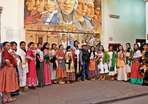 Elegirán a la Flor Más Bella del Campo 2013